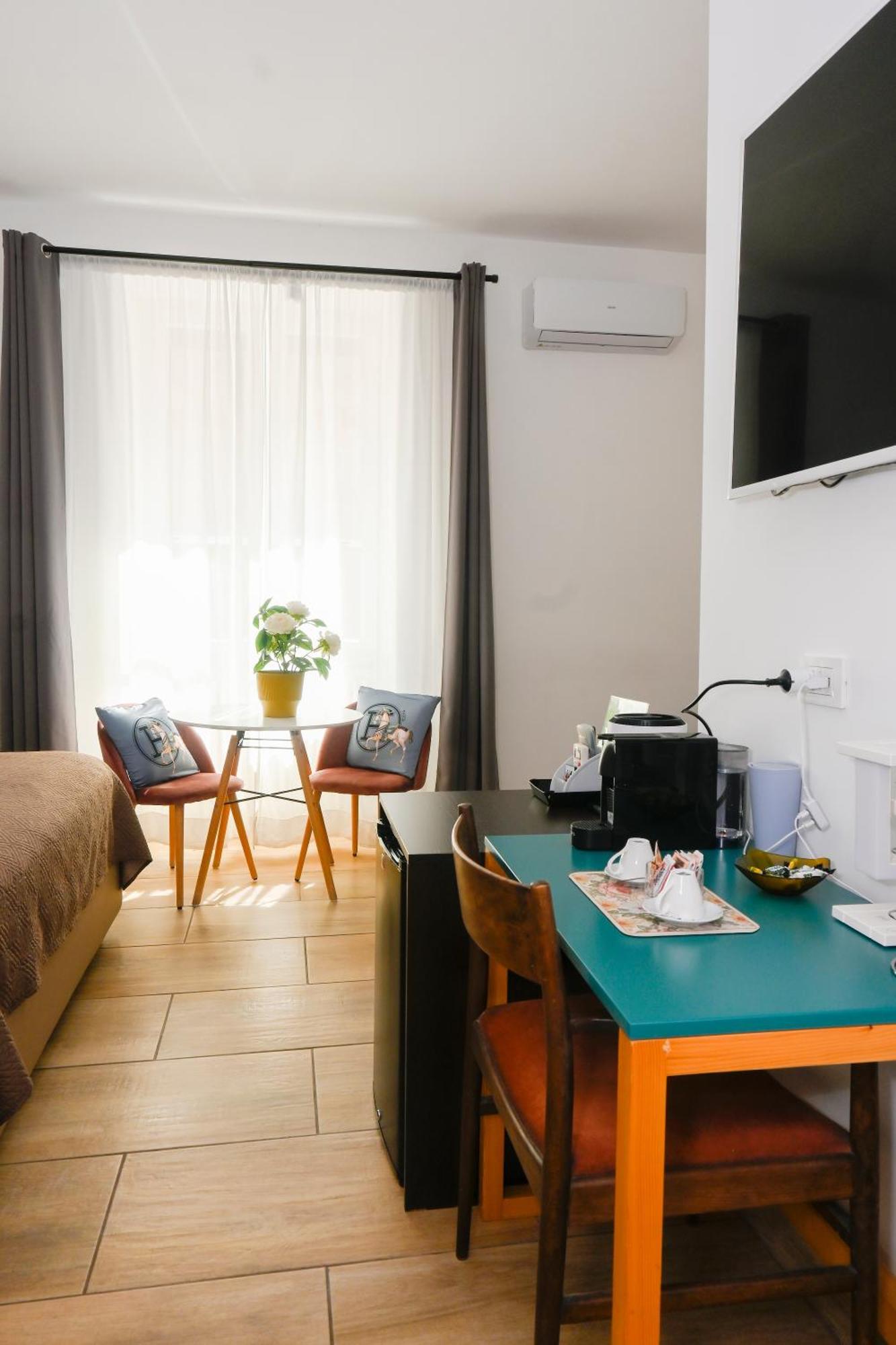 Zeta Rooms Caserta Zewnętrze zdjęcie