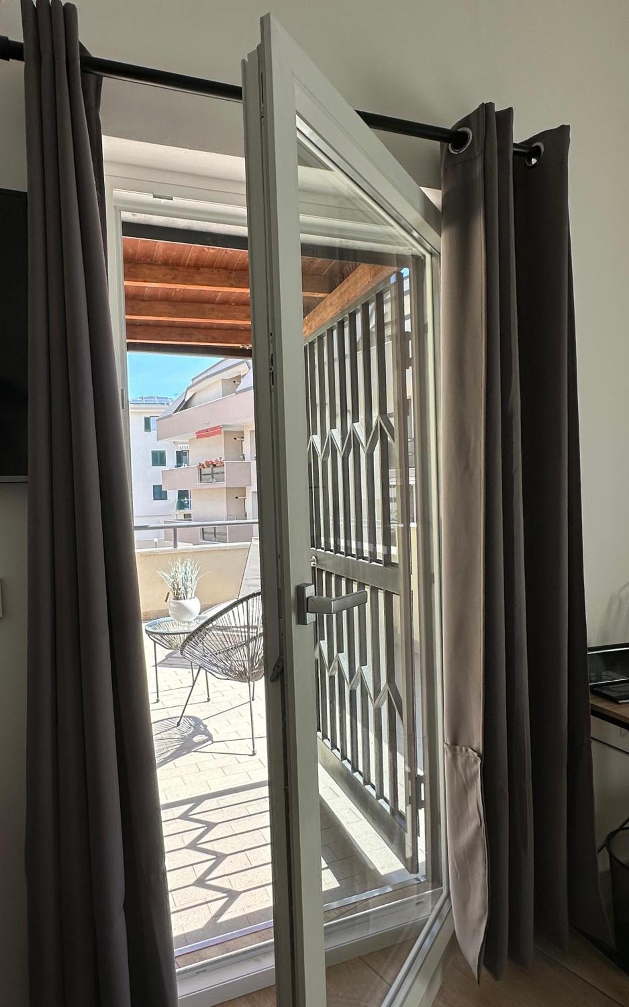 Zeta Rooms Caserta Zewnętrze zdjęcie